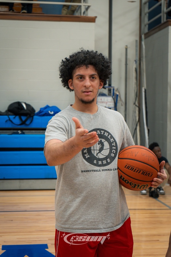 Coach Arlen Gonzalez Valdez
